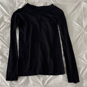 LULULEMON Black Long Sleeve Top